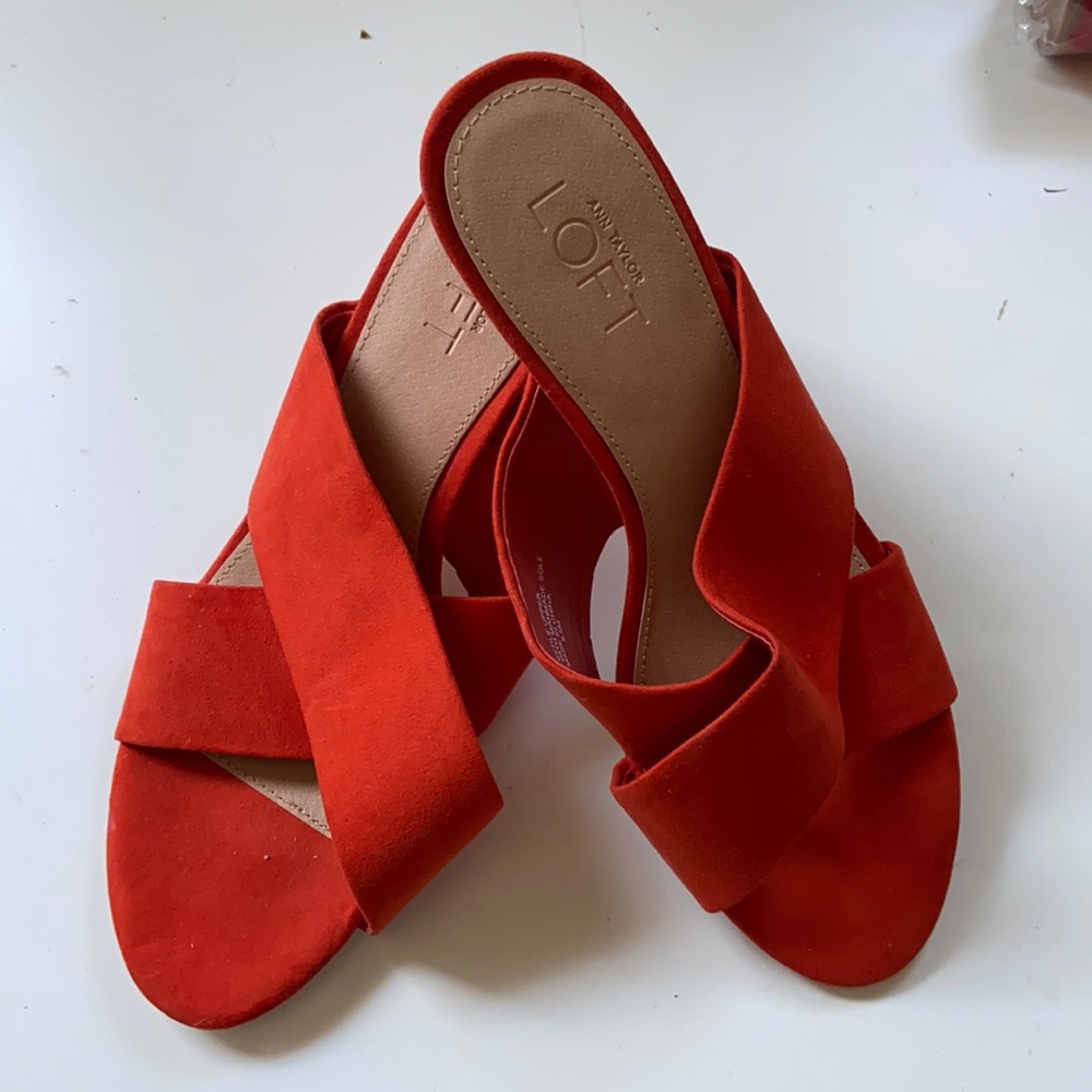 Loft red suede sandal NWT sz 8.5